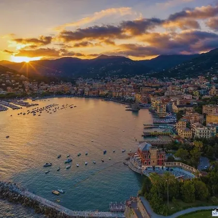 Casa Tigullio Palace - Parking Place Apartamento Rapallo